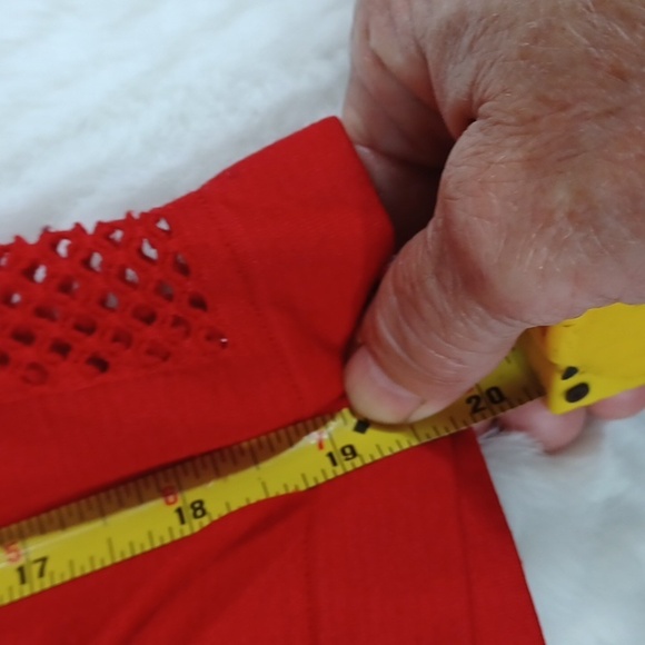 WOMANS Strapless Sexy Festive Top & Free Necklace M - Picture 7 of 9